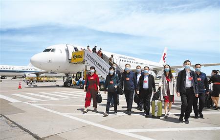 【關(guān)注全國兩會】凝心聚力 砥礪奮進(jìn) ——在甘全國人大代表抵京