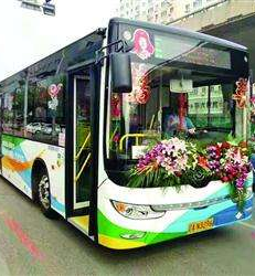 6條?？俊疤m州車站”的公交線路今起實施站外落客