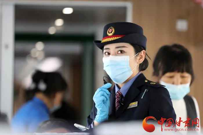 農(nóng)歷小年火車票今起開搶！這些信息你要知道