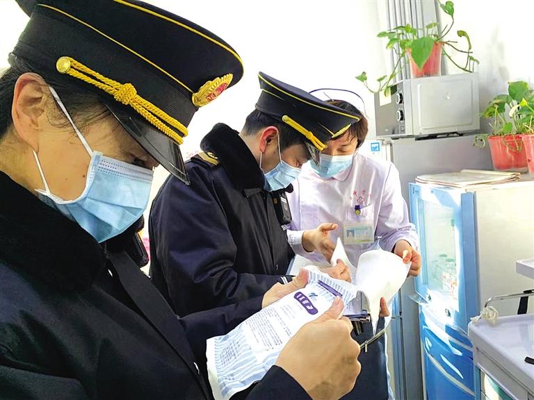 蘭州市衛(wèi)健所監(jiān)督檢查醫(yī)療機(jī)構(gòu)接診流程