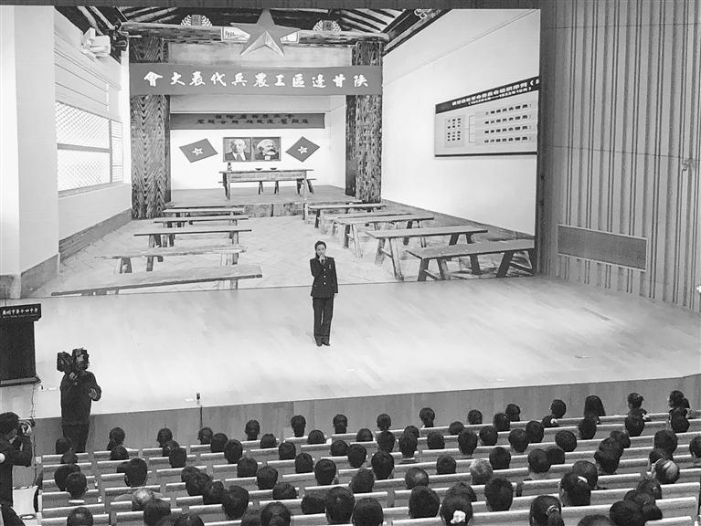 蘭州市開展“學(xué)黨史、頌黨恩、跟黨走”紅色文化進(jìn)校園活動