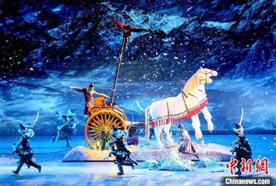 圖為《天下雄關》演出劇照?！「哒?攝