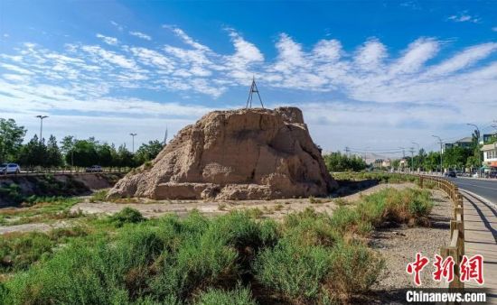 圖為沙州郡城遺址公園古遺址?！⊥醣筱y 攝