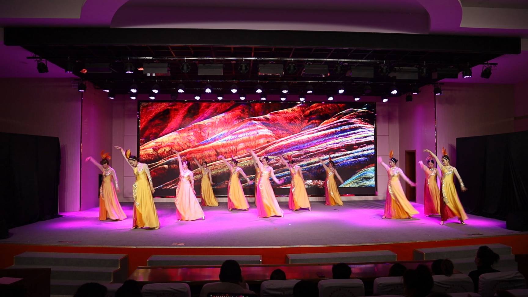 張掖市非遺舞臺劇《寶卷印象》在武威、金昌等市州上演