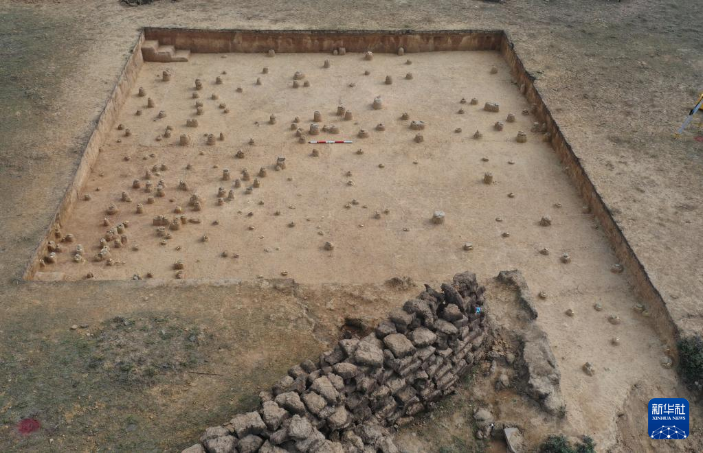 四川稻城縣皮洛舊石器時代遺址探方發(fā)掘情況（資料圖）。