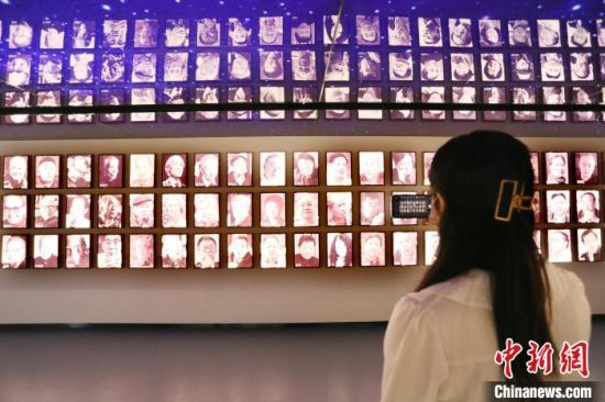 2021年8月21日，蘭州市民參觀讀者博物館。(資料圖) 高展 攝